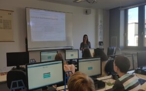 Ein Workshop für Kinder und Jugendliche zum Thema Social Media.