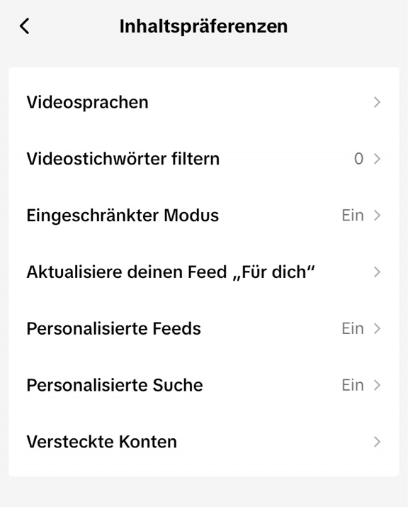 Screenshot aus TikTok von den Einstellungen zu den Inhaltspräferenzen und der Personalisierung
